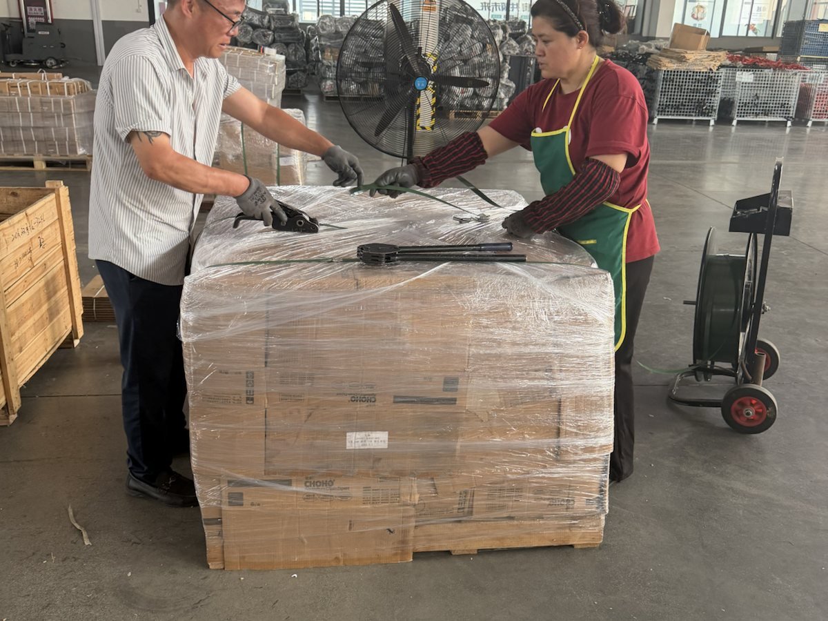 Wooden pallet packing check